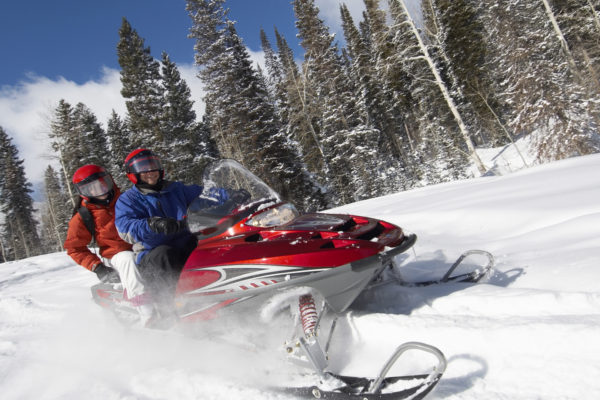 white_mountains_snowmobiling